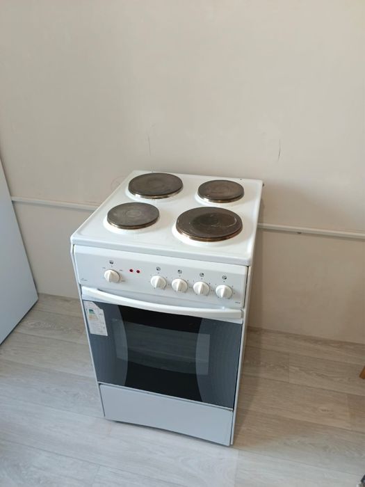 Продам газовую плиту