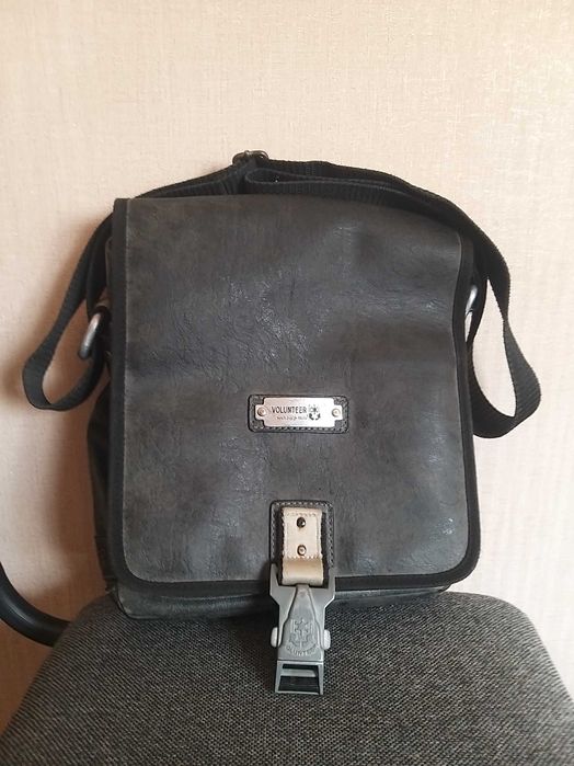 Сумка мессенджер Volunteer