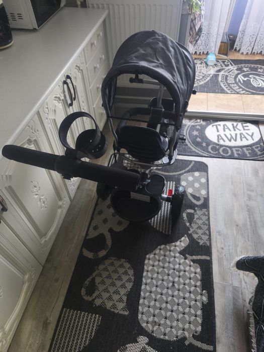 Tricicleta nouă bebelusi