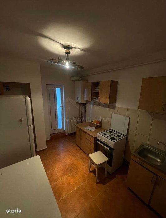 Apartament 3 camere dacia etajul 2 — fotografia 1