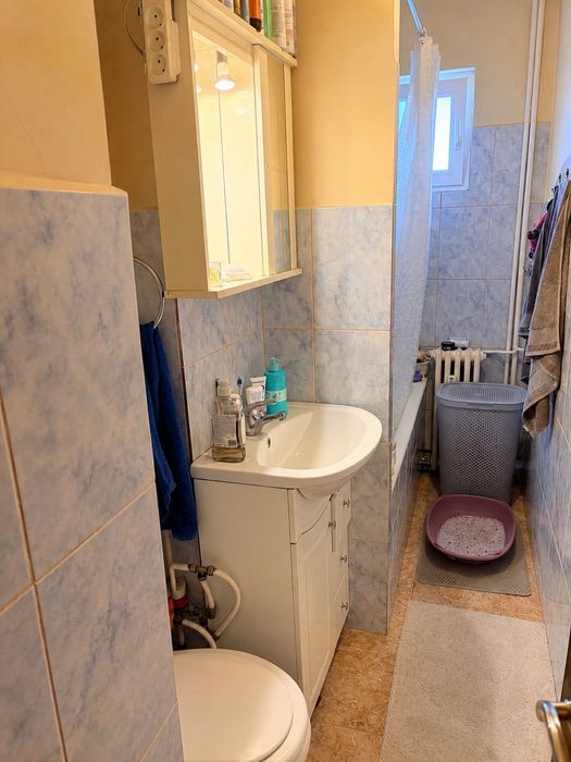 Apartament 2 camere zona Lebada etaj 3 pers fizica