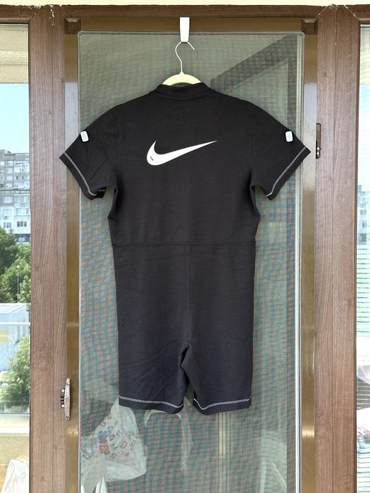 Дамски спортен гащеризон NIKE (Swoosh) - размер XL / ОРИГИНАЛ
