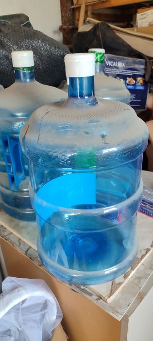 бутыль пластик 19л