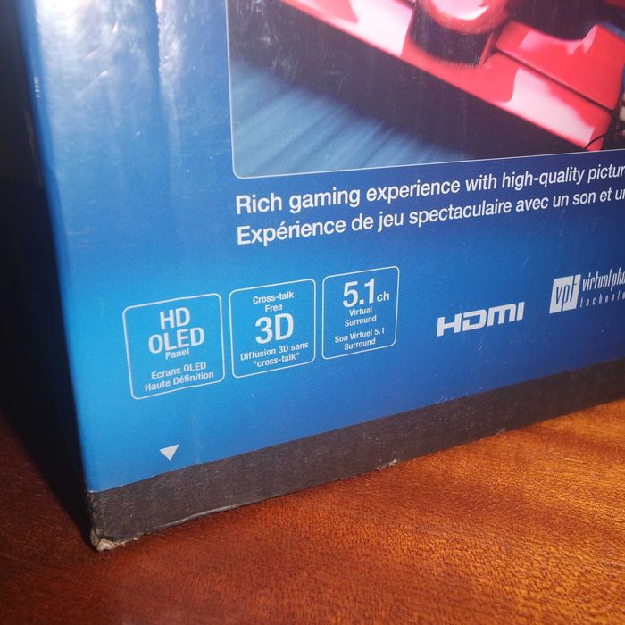 Sony HMZ-T1 2D 3D-кинотеатр