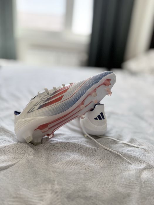 Adidas compressionfit 43 1/3 бутонки