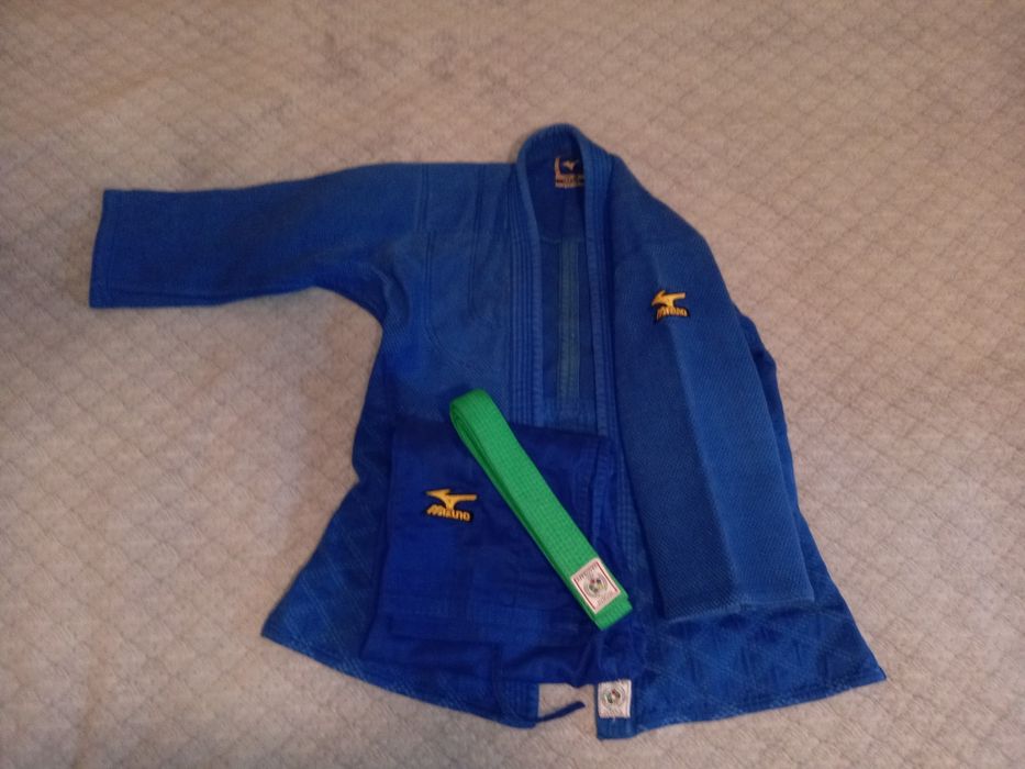 Продам кимано мизуна 155-150