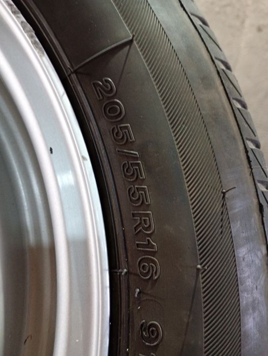 AUDI оригинални джанти със летни гуми 205/55/16 7J ET35 5x112 цо66