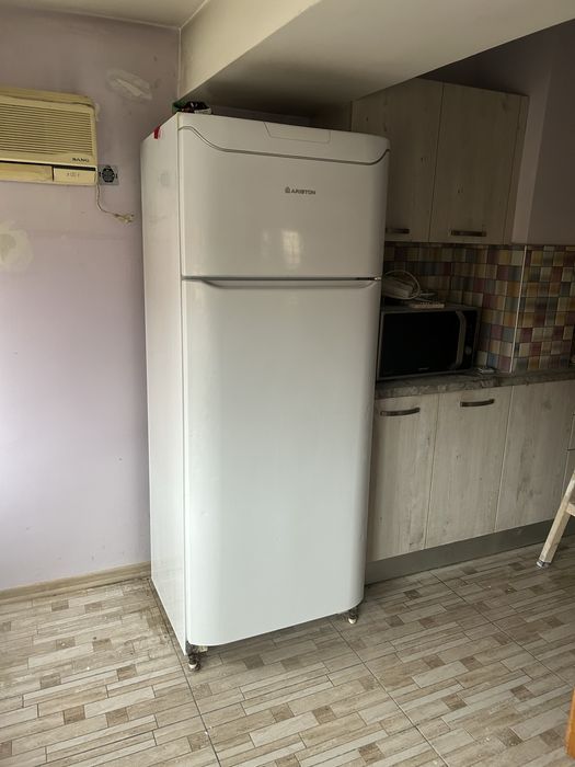 Хладилник Ariston