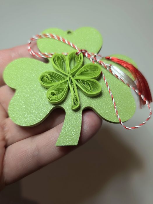 Set confectionat 100 martisoare quilling trifoi norocos