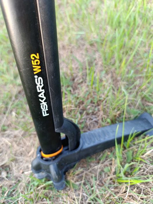 ГРАДИНАРИ ! Изкоренител за плевели FISKARS, Фискарс Плевел изкормвач !