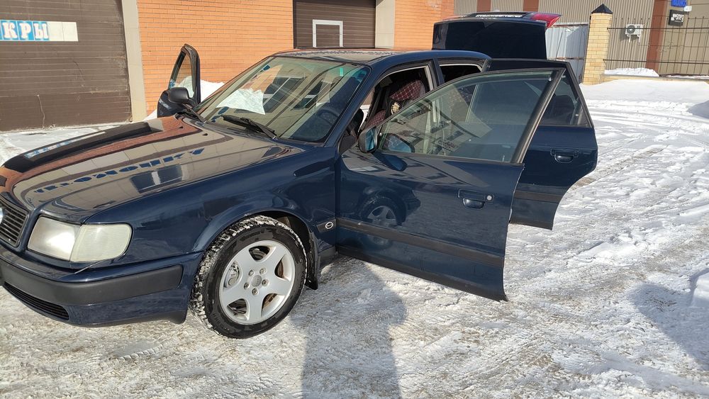 Ауди 100 с4 1993 г.в.