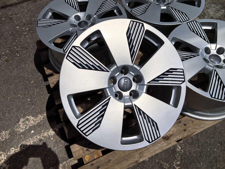 19 цола 5 х 112 мм Ауди E Трон - 8,5 Инча / ЕТ 36