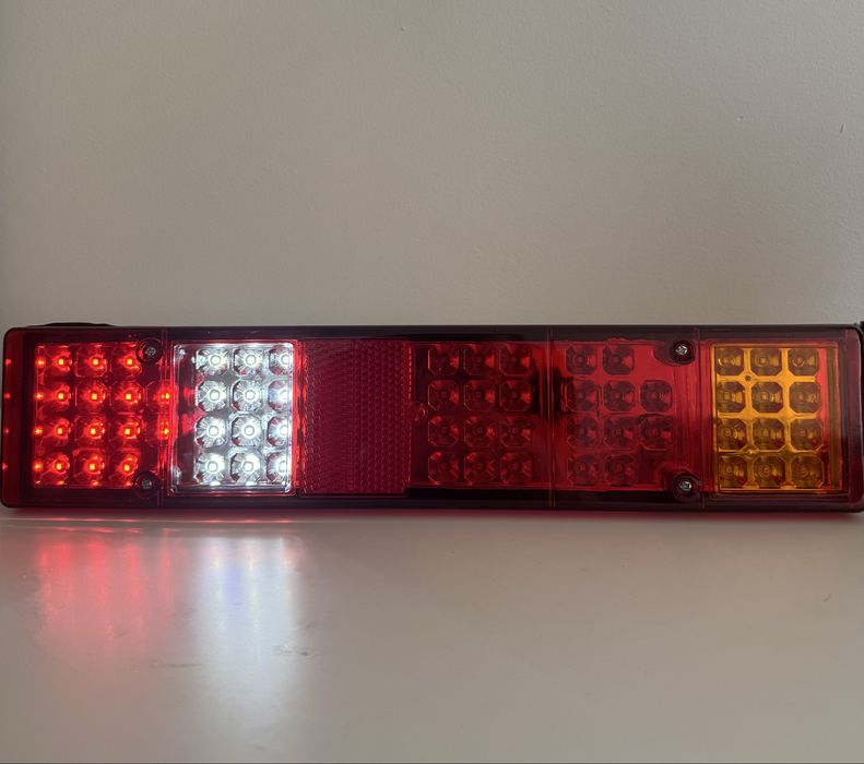 Комплект LED стопове 60 диода 12V 5 функции за бус, камион, ремарке