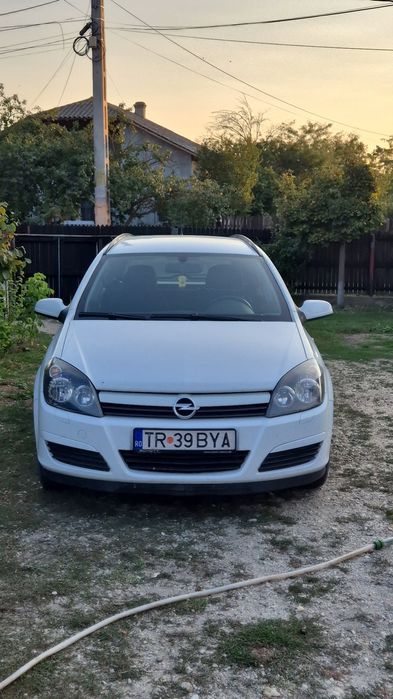 Opel astra h 1.6 benzina motor refăcut de la 0
