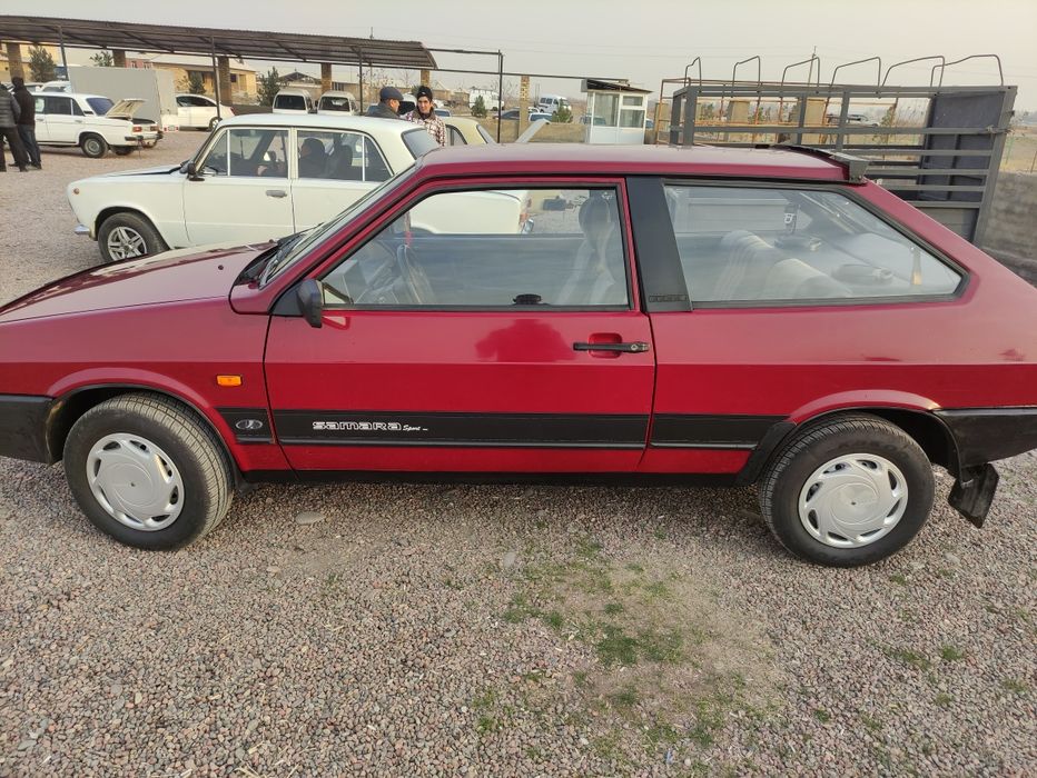 Продаю машину ВАЗ 21083