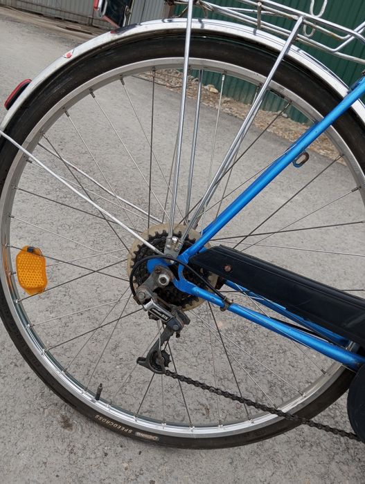 Велогонщик сотилади германский