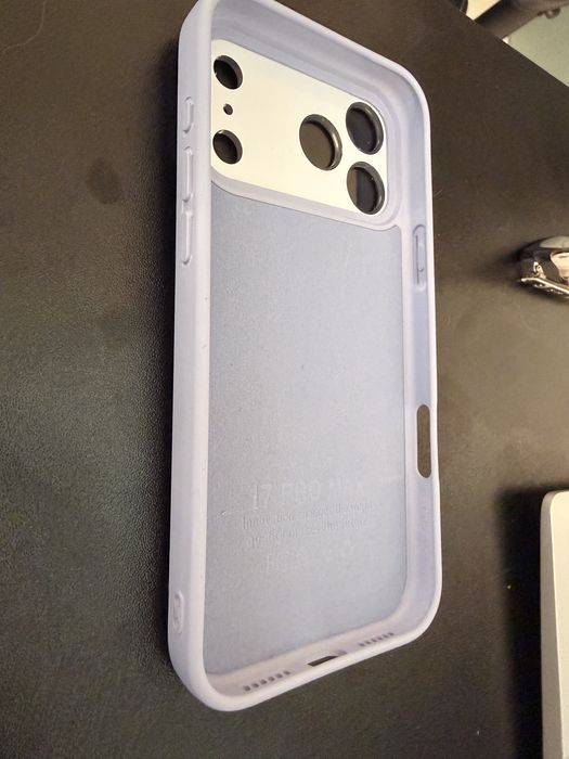 Iphone pro max case лилав