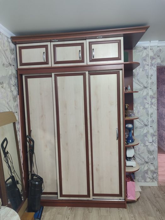 Продам шкаф купе