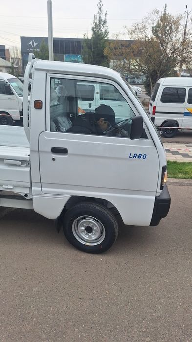 Лабо сотилади, варианта хам.