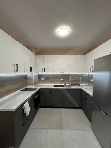 Продава се Двустаен апартамент в Пловдив, Христо Смирненски - 77 кв.м за 2338 €/кв.м - Снимка #2