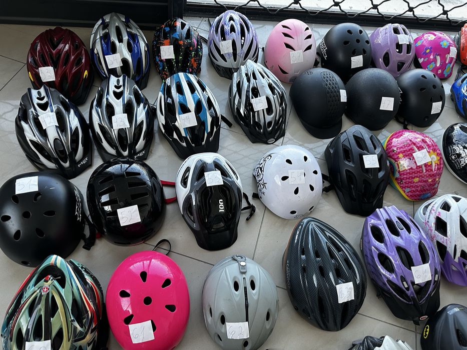 Каска за колело различни модели