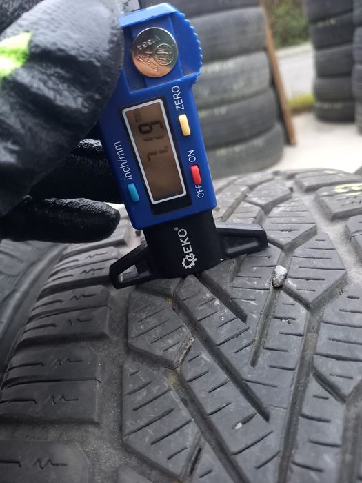 Anvelope de iarna 205-60r16 Semperit