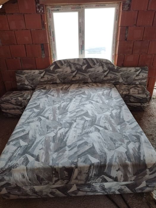 Dormitor cu 2 comodine