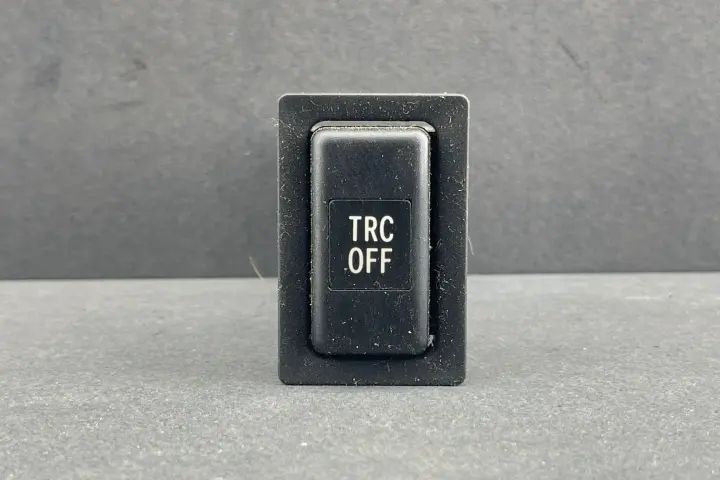 Buton Control Tractiune Toyota Avensis 2007