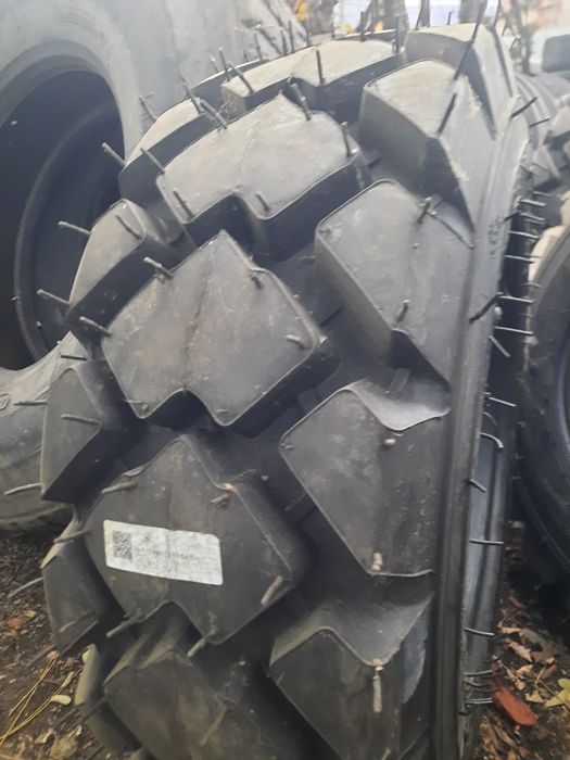 Гуми За Бобкат 10/16.5=360лв.с ДДС.