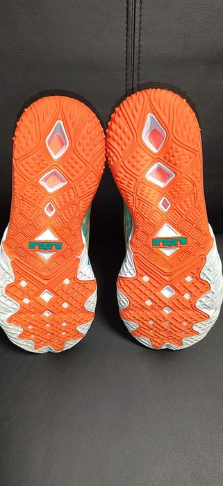 Nike Lebron XVIII Low, номер 36,5