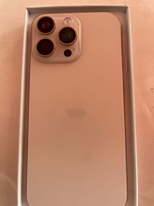 Айфон 16 про мах китайски