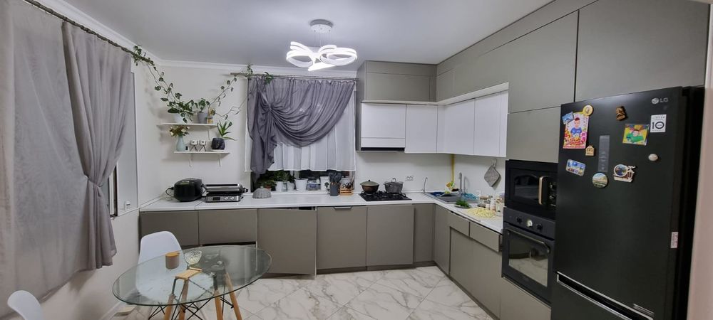 угловой кухонный гарнитур