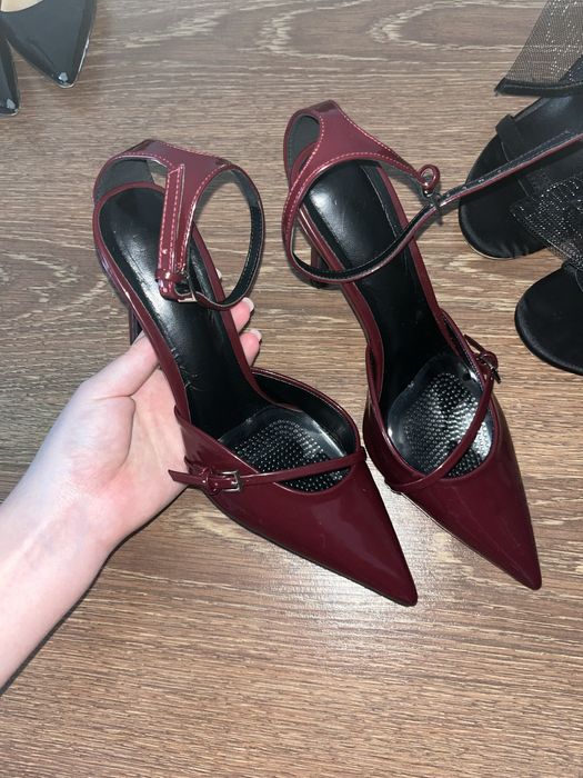 Туфли бордовые Zara
