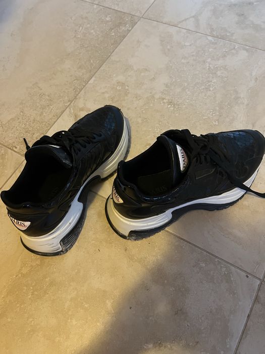 Санадали и маратонки от естествена кожа