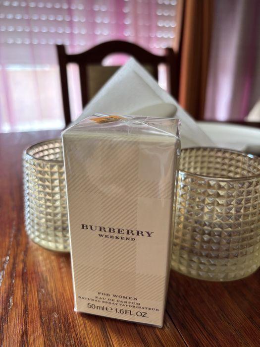 Парфюм дамски Burberry Weekend
