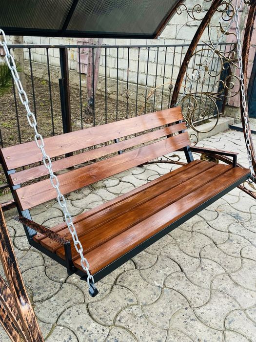 Кованые садовые качели