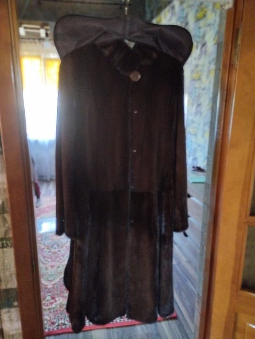 Продаю норковую шубу