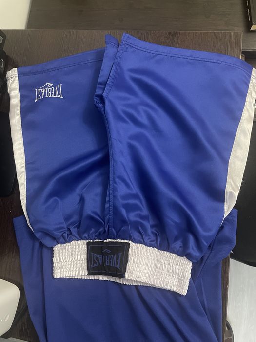 Продам подрастковую боксерскую форму