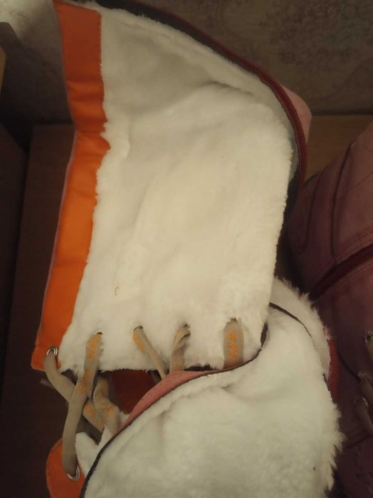 Дамски ботуши чисто нови