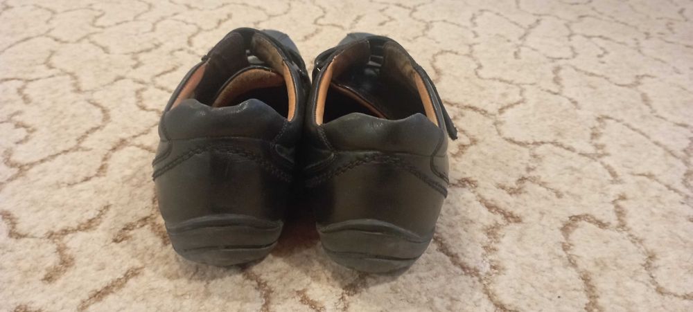 Мъжки спортни кожени обувки