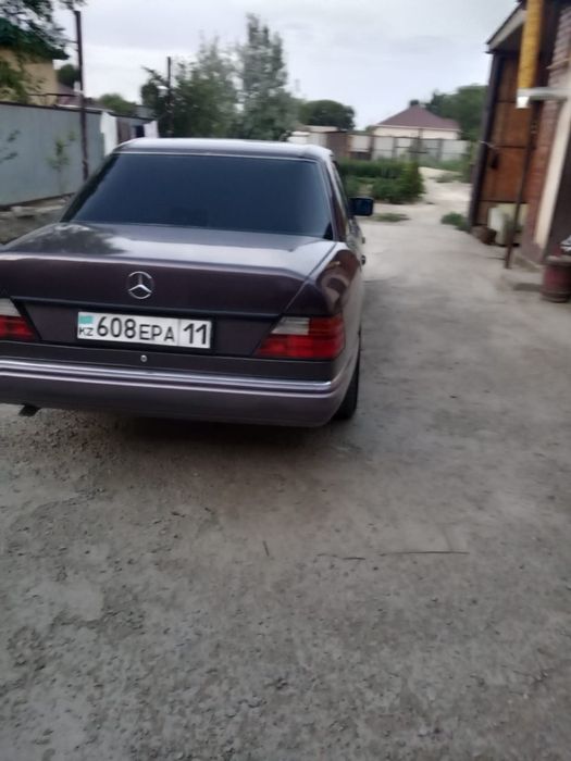 Машина сатылады.