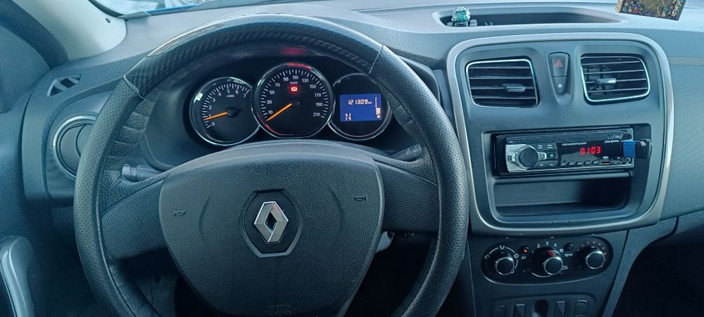 Продаю Renault Logan 2
