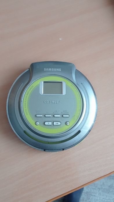 CD, MP-3 плеер Самсунг