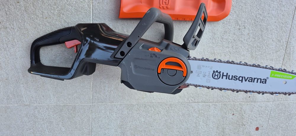 Husqvarna drujba pe acumulator