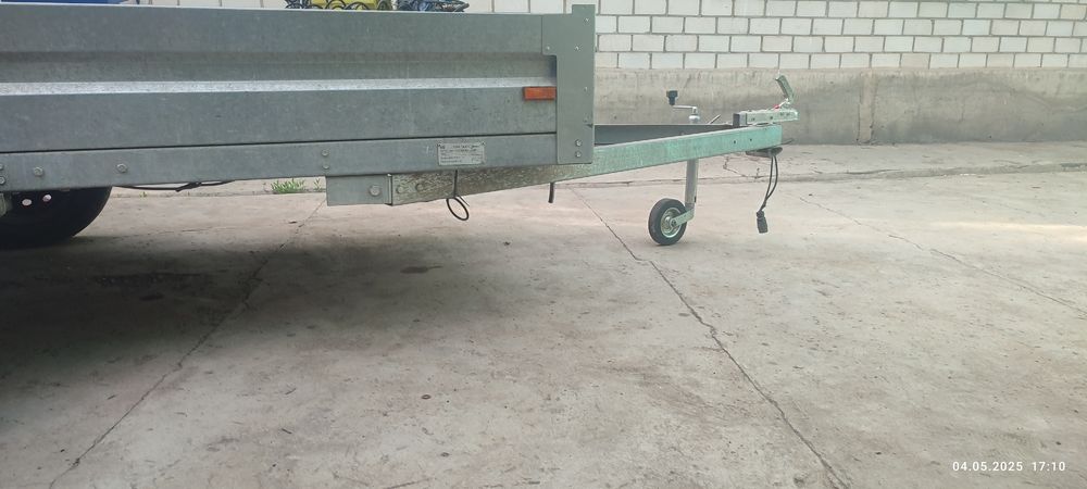 Прицеп для легкового автомобиля