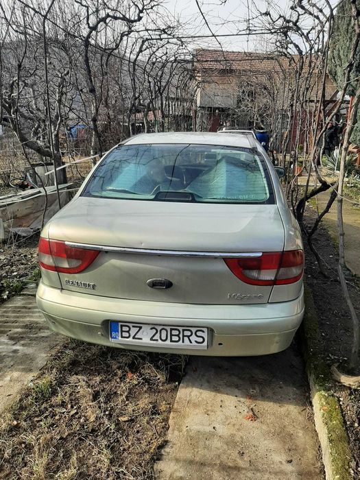 Vând 2 mașini Renault – stare foarte bună, preț avantajos