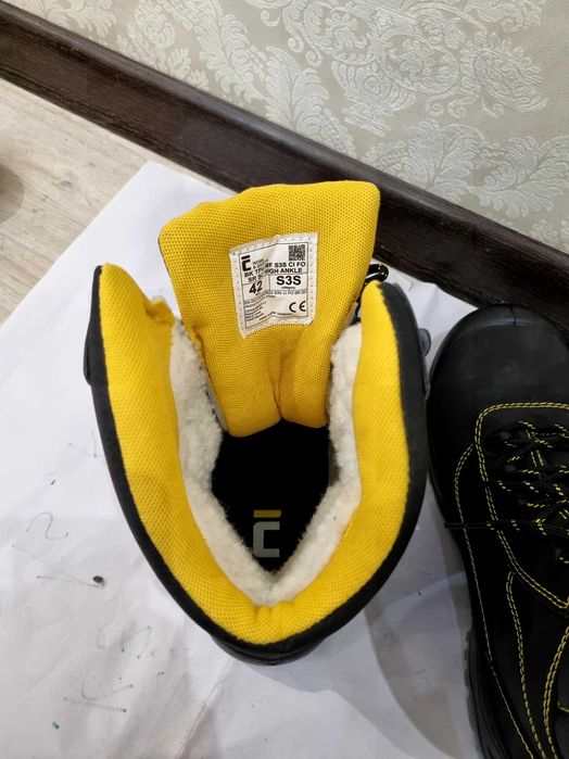 Ботинки мужские CERVA