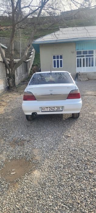 Arzon naxda Nexea 1 srochna sotiladi 2009 yil  holati yaxshi