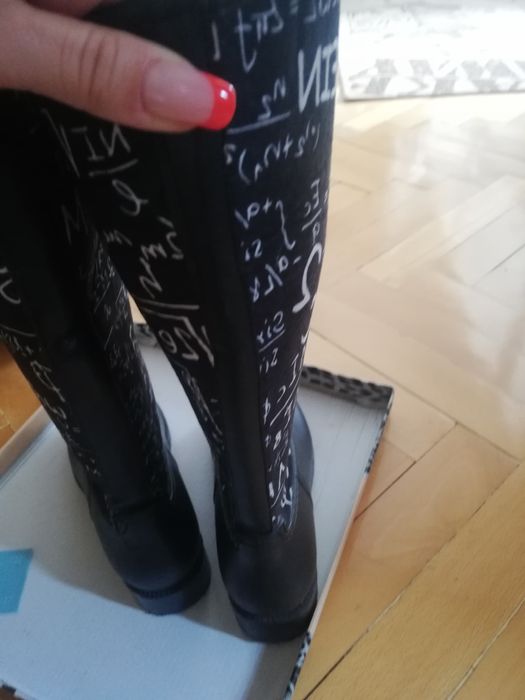 Черни Ботуши 36 номер