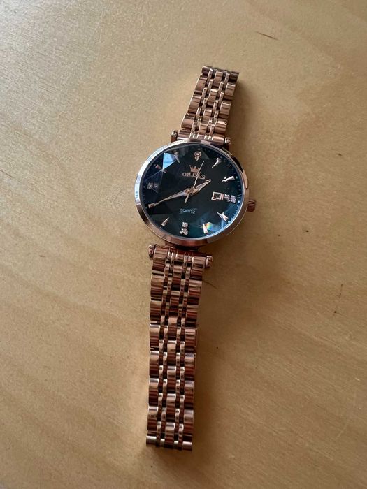 Дамски Часовник с гривна и колие